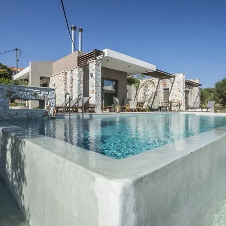 Aa Luxury Villa *