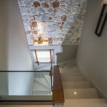 Aa Luxury Daratsos